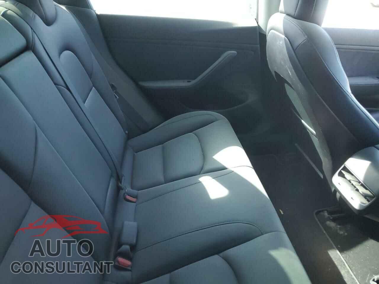 TESLA MODEL 3 2018 - 5YJ3E1EB2JF178526