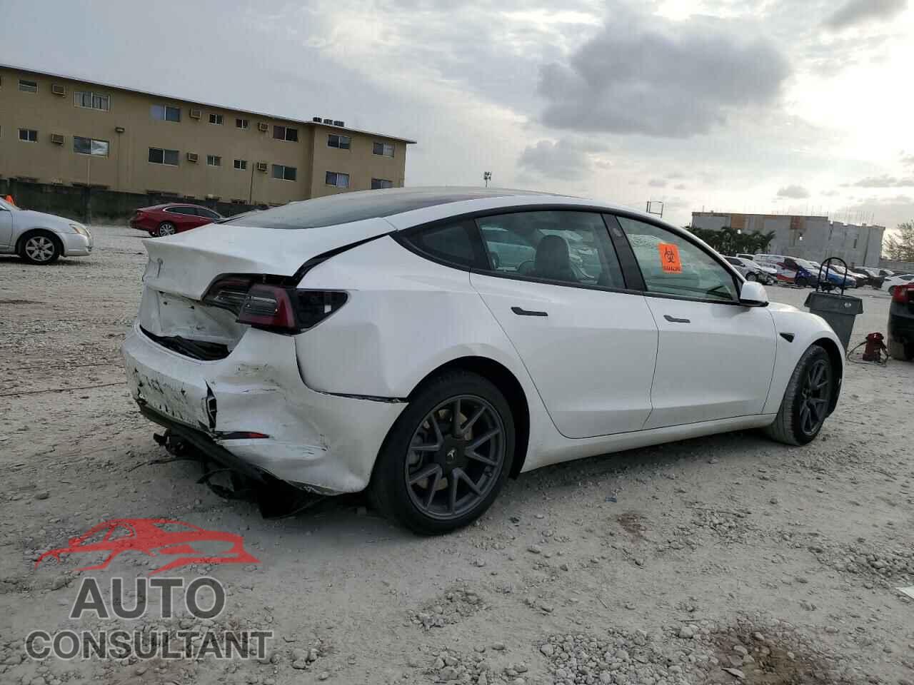 TESLA MODEL 3 2023 - 5YJ3E1EA4PF464944
