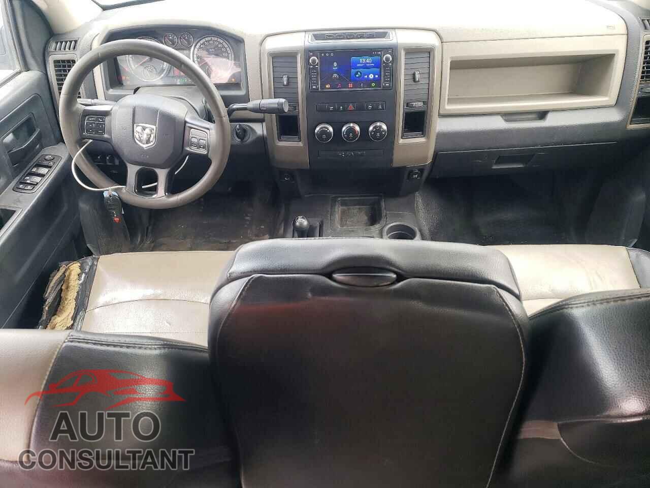DODGE RAM 2500 2012 - 3C6TD5HT7CG180534