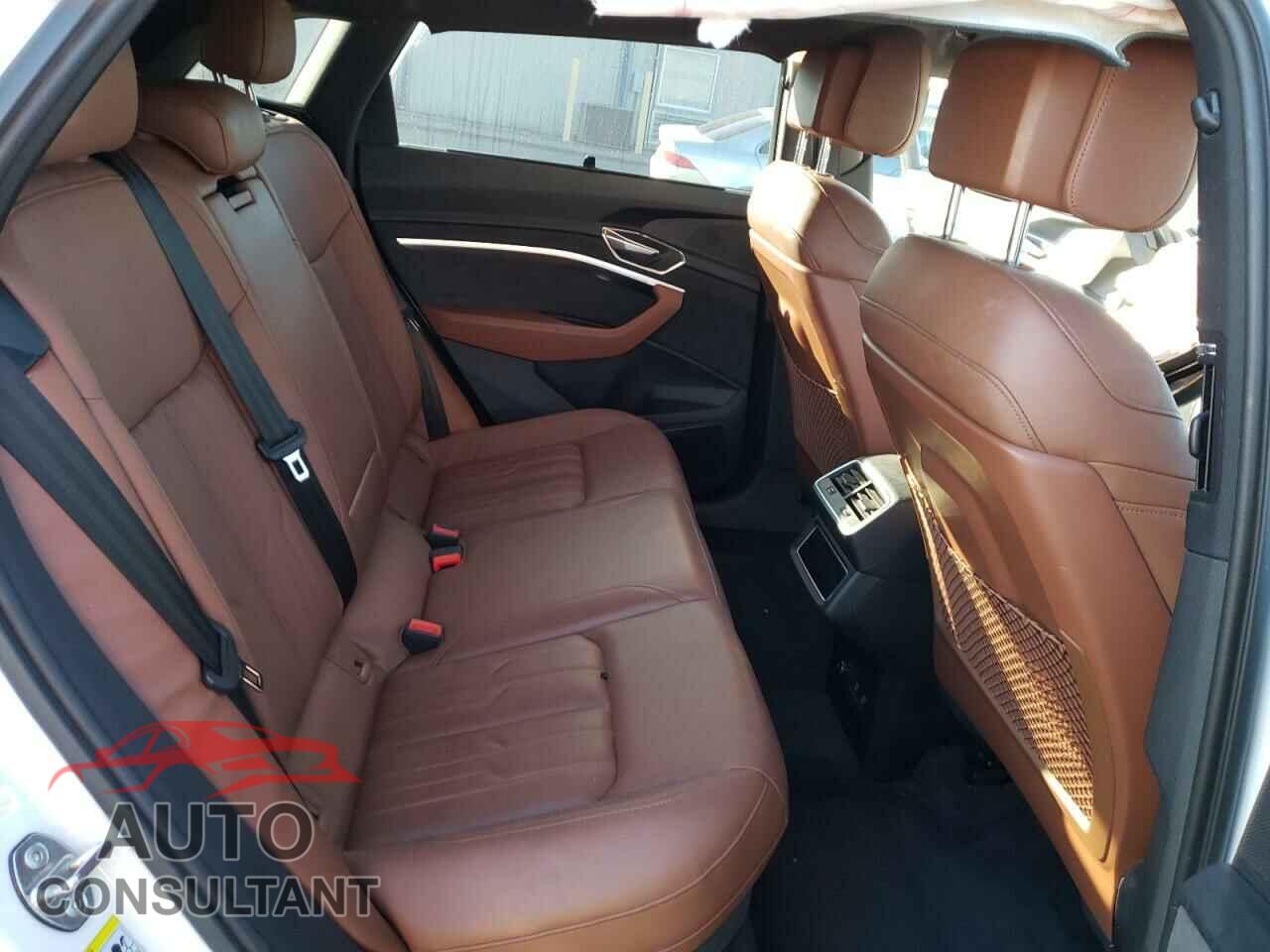 AUDI E-TRON 2021 - WA1VAAGE1MB018702