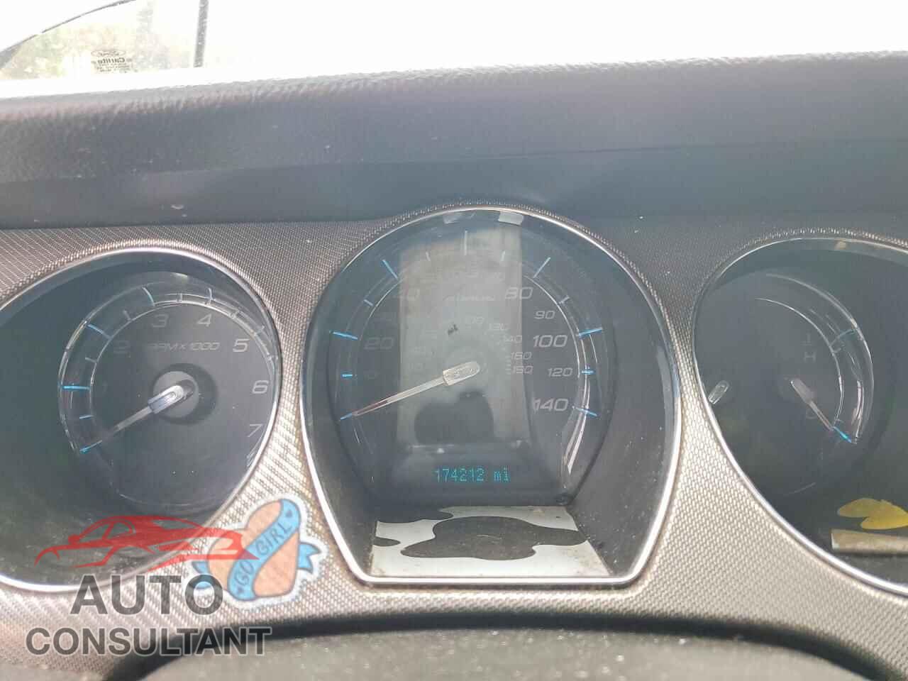 FORD TAURUS 2011 - 1FAHP2KT4BG140246