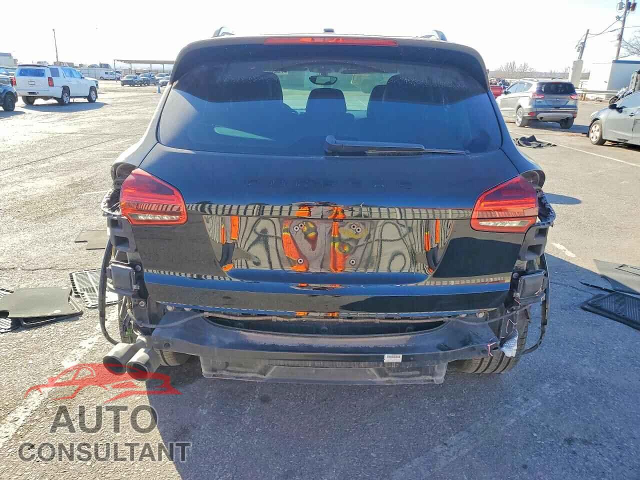 PORSCHE CAYENNE 2017 - WP1AA2A2XHKA84680