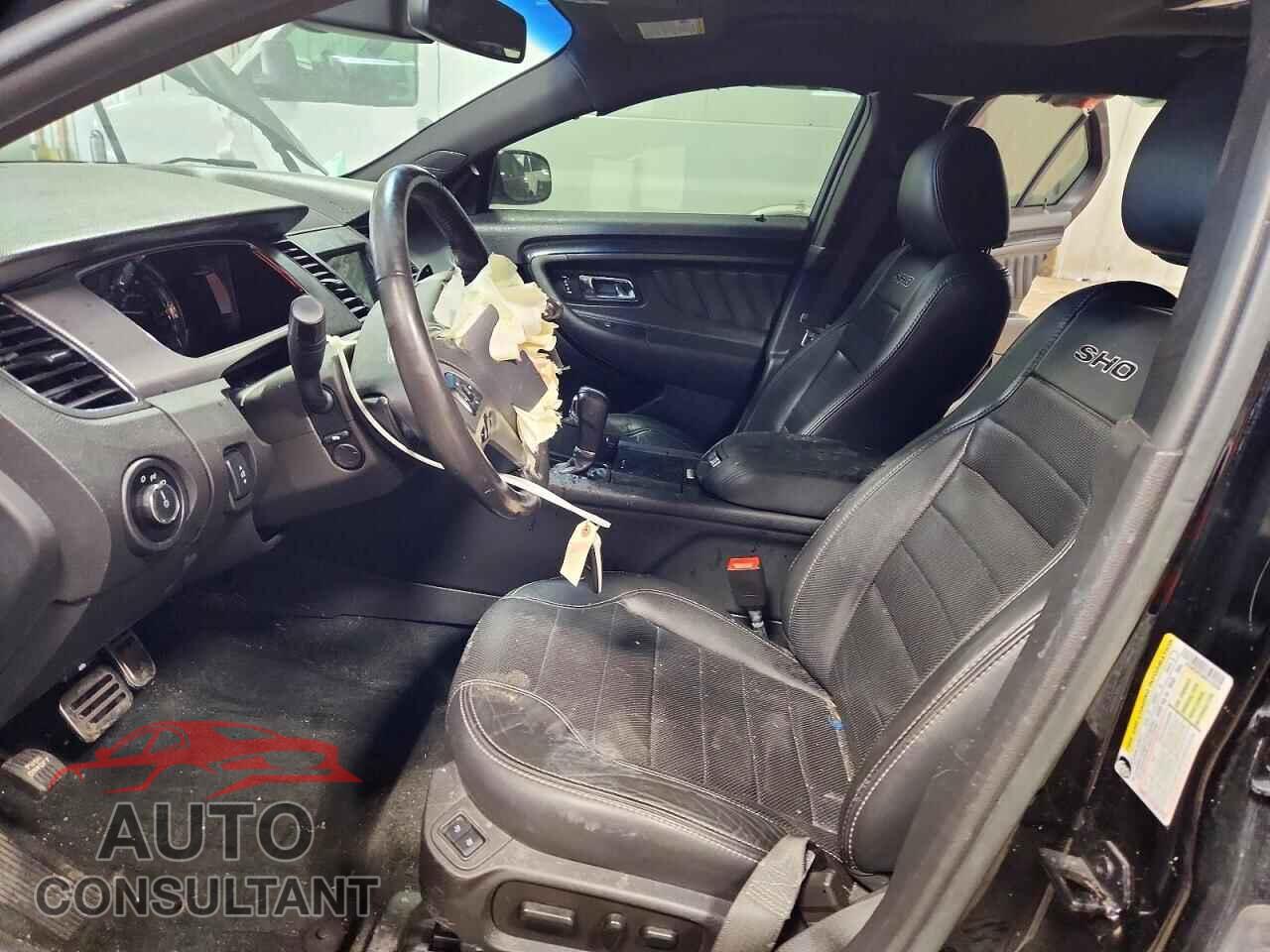 FORD TAURUS 2017 - 1FAHP2KT6HG112456