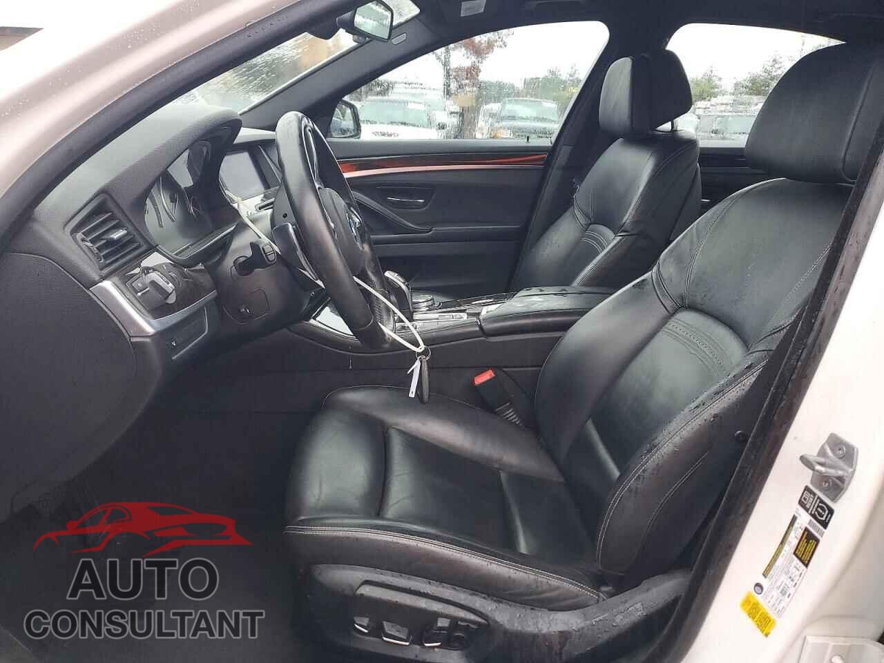 BMW 5 SERIES 2015 - WBA5B1C59FD920186