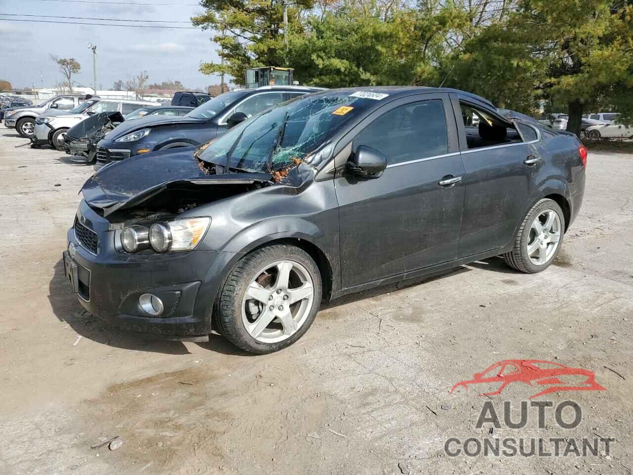 CHEVROLET SONIC 2014 - 1G1JE5SB6E4220902