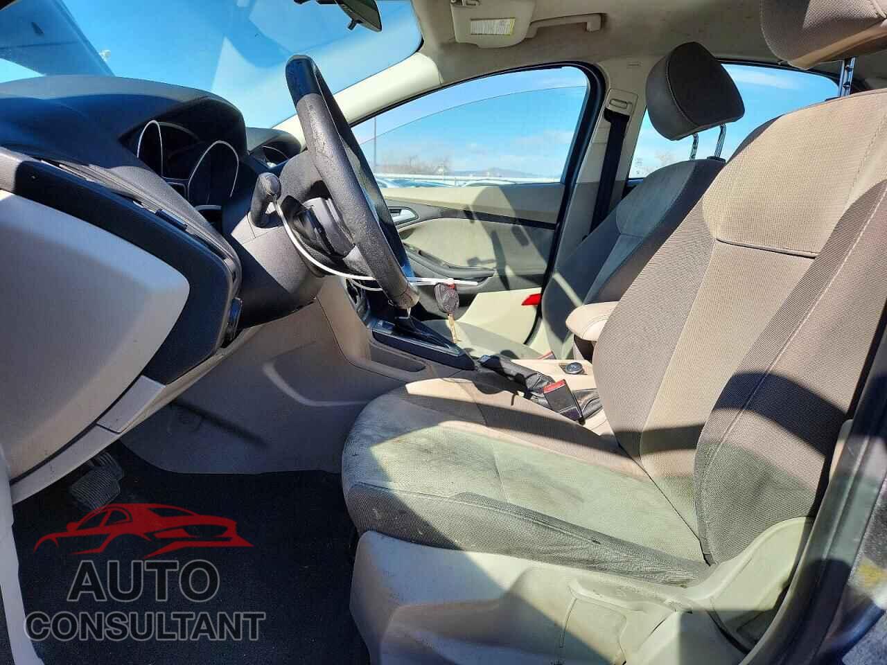 FORD FOCUS 2014 - 1FADP3F22EL259317