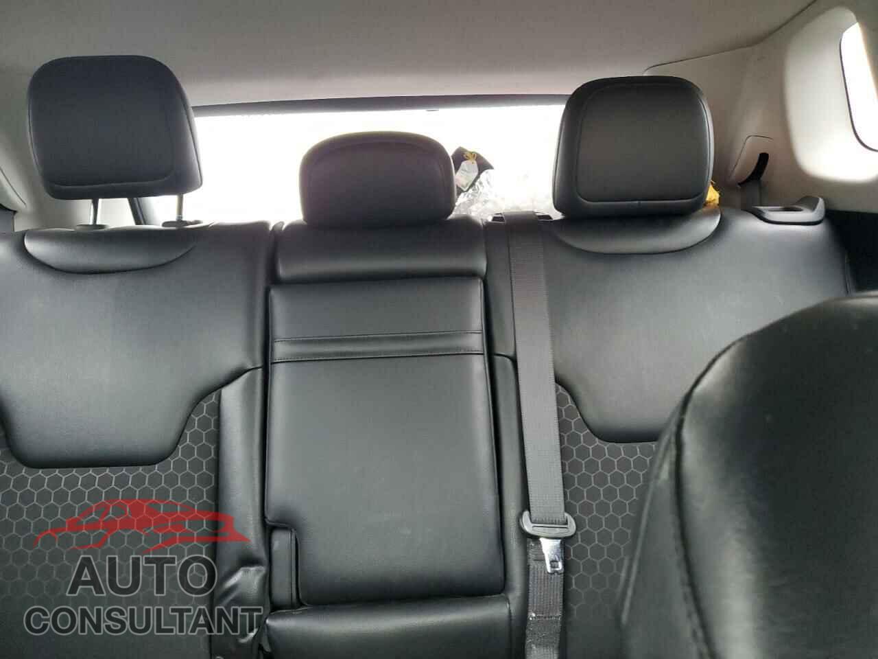 JEEP COMPASS 2019 - 3C4NJDBB7KT597954