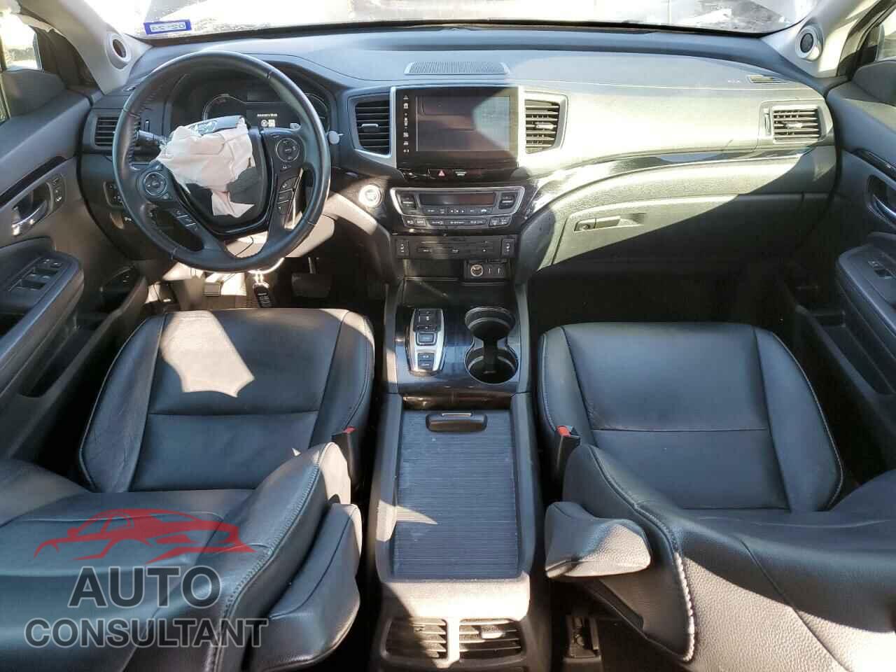 HONDA PILOT 2017 - 5FNYF6H96HB072826