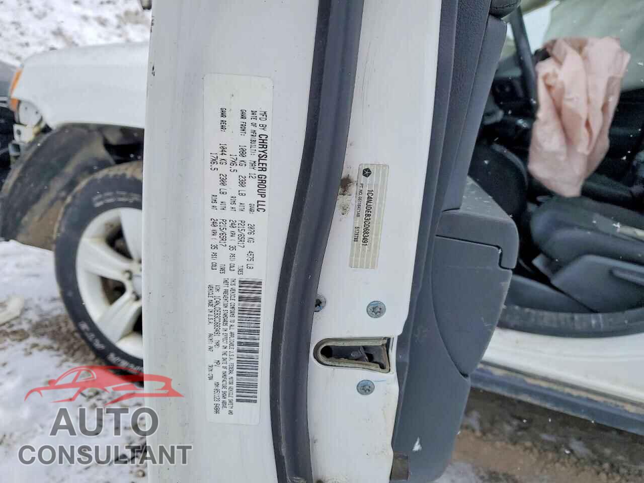 JEEP COMPASS 2012 - 1C4NJDEB3CD683491
