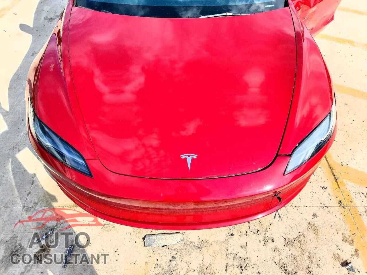 TESLA MODEL 3 2024 - 5YJ3E1EA8RF729514