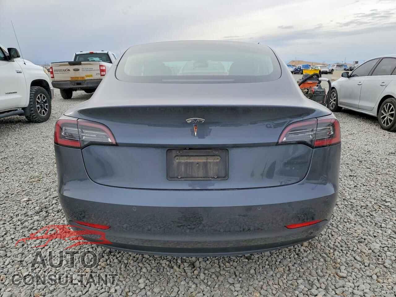 TESLA MODEL 3 2019 - 5YJ3E1EA3KF308077