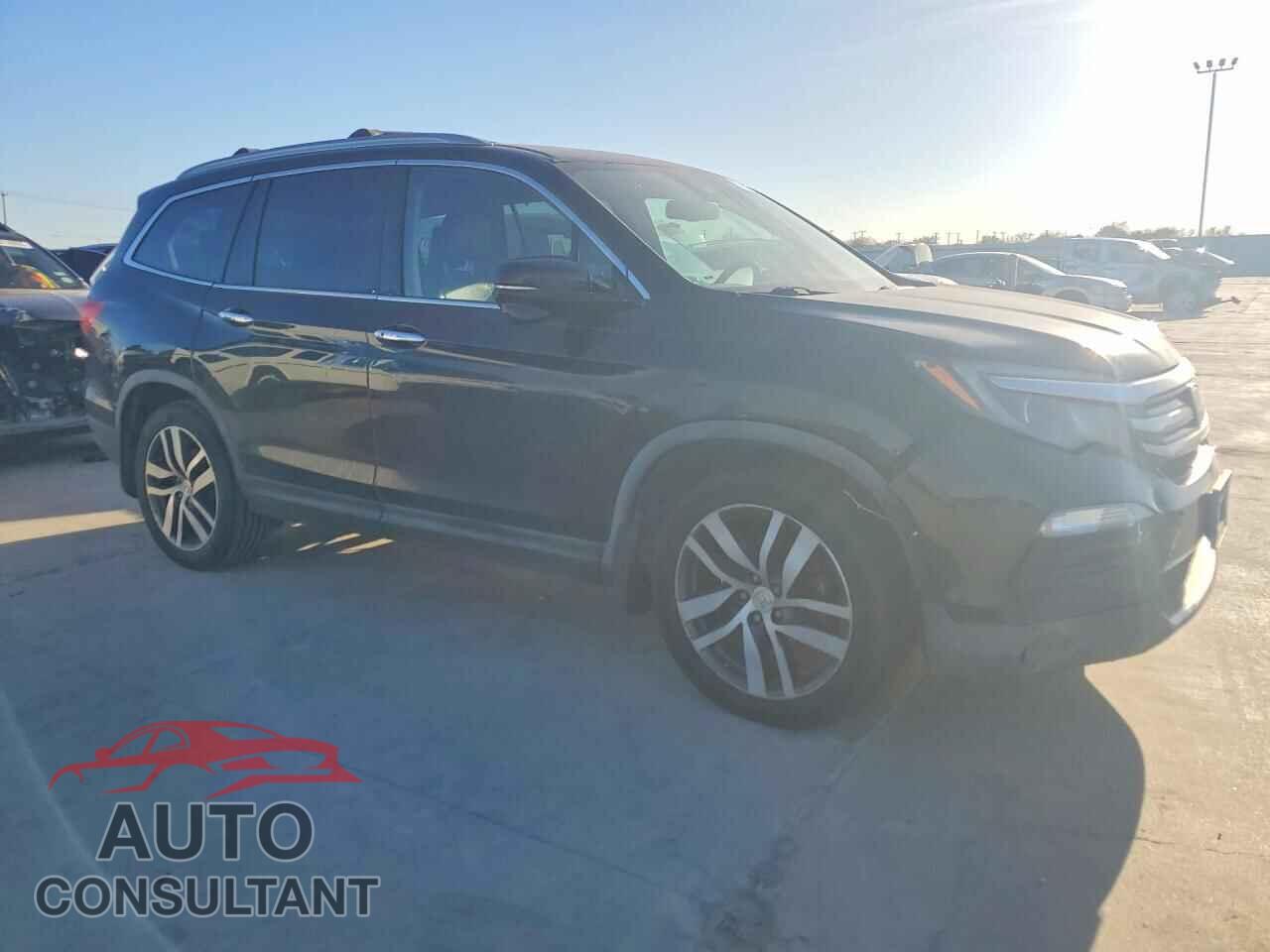 HONDA PILOT 2017 - 5FNYF5H92HB016215
