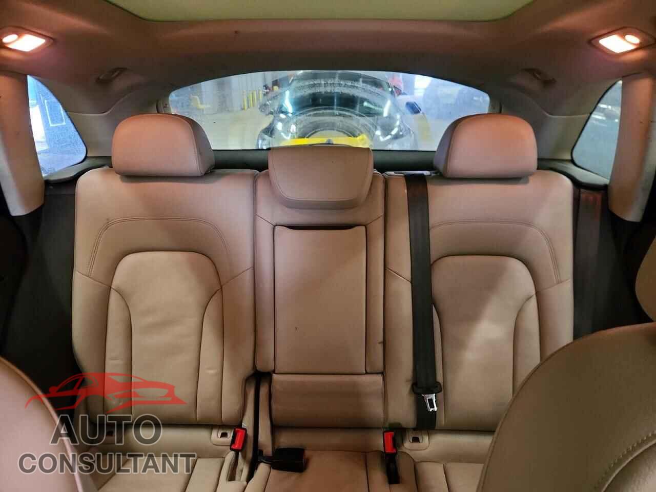 AUDI Q5 2015 - WA1CFAFP2FA055603