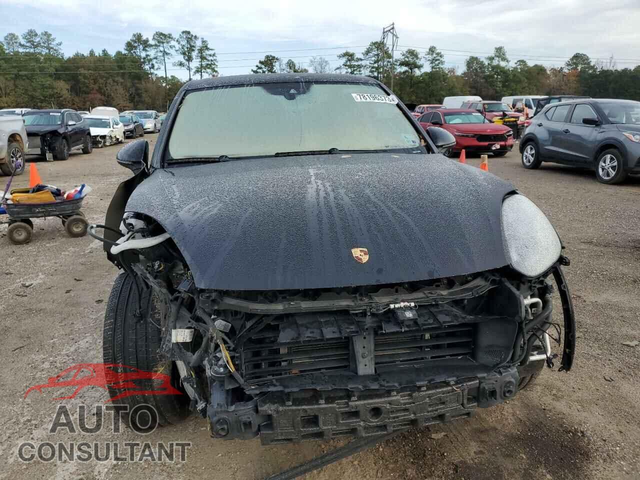 PORSCHE CAYENNE 2017 - WP1AE2A29HLA69456