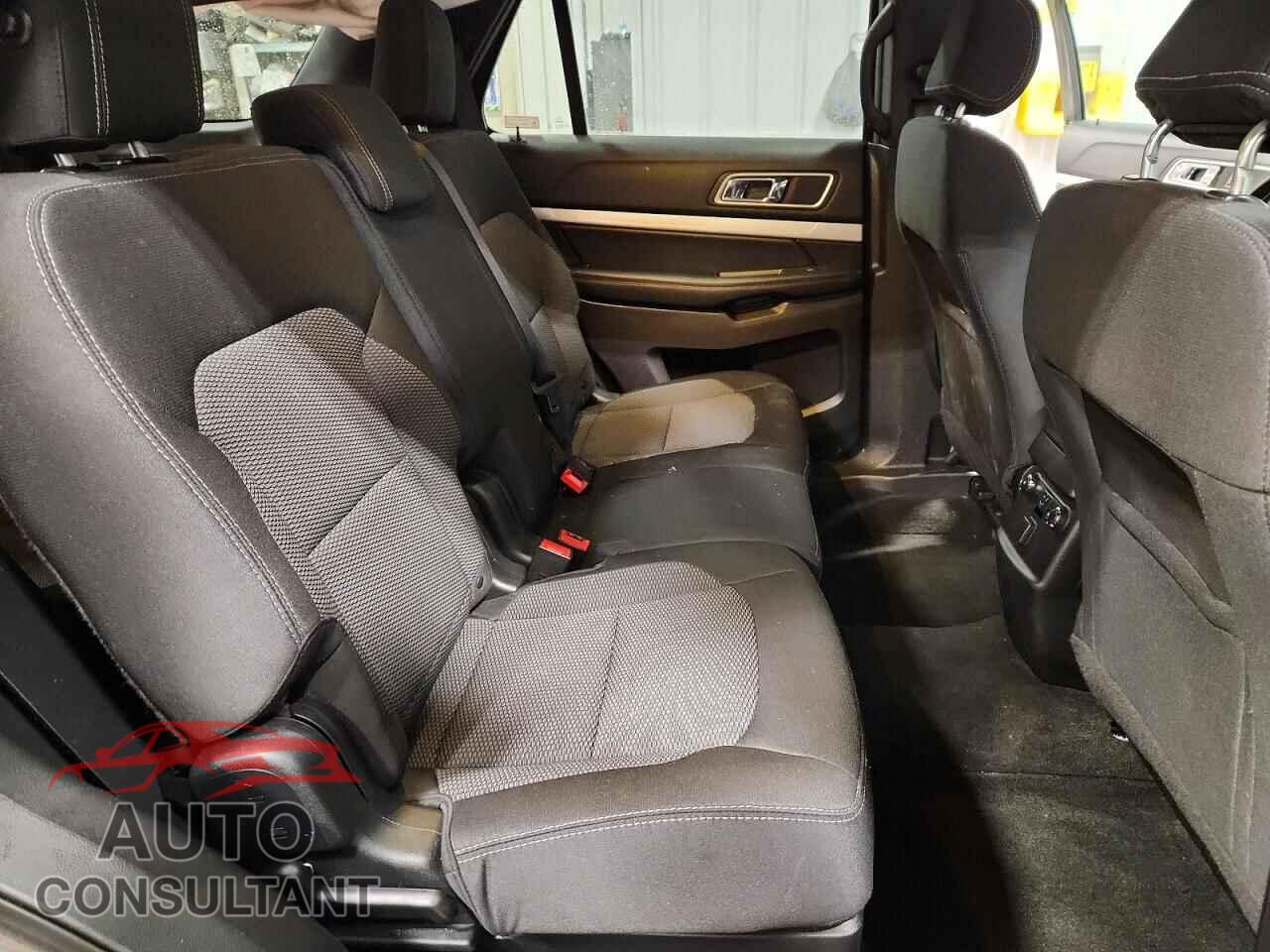 FORD EXPLORER 2017 - 1FM5K8D86HGD00736