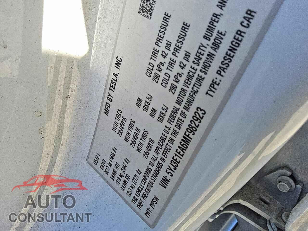 TESLA MODEL 3 2021 - 5YJ3E1EA6MF982923