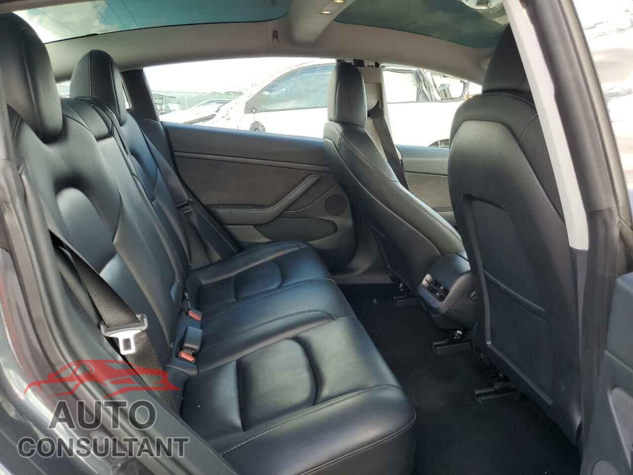 TESLA MODEL 3 2023 - 5YJ3E1EA8PF449587