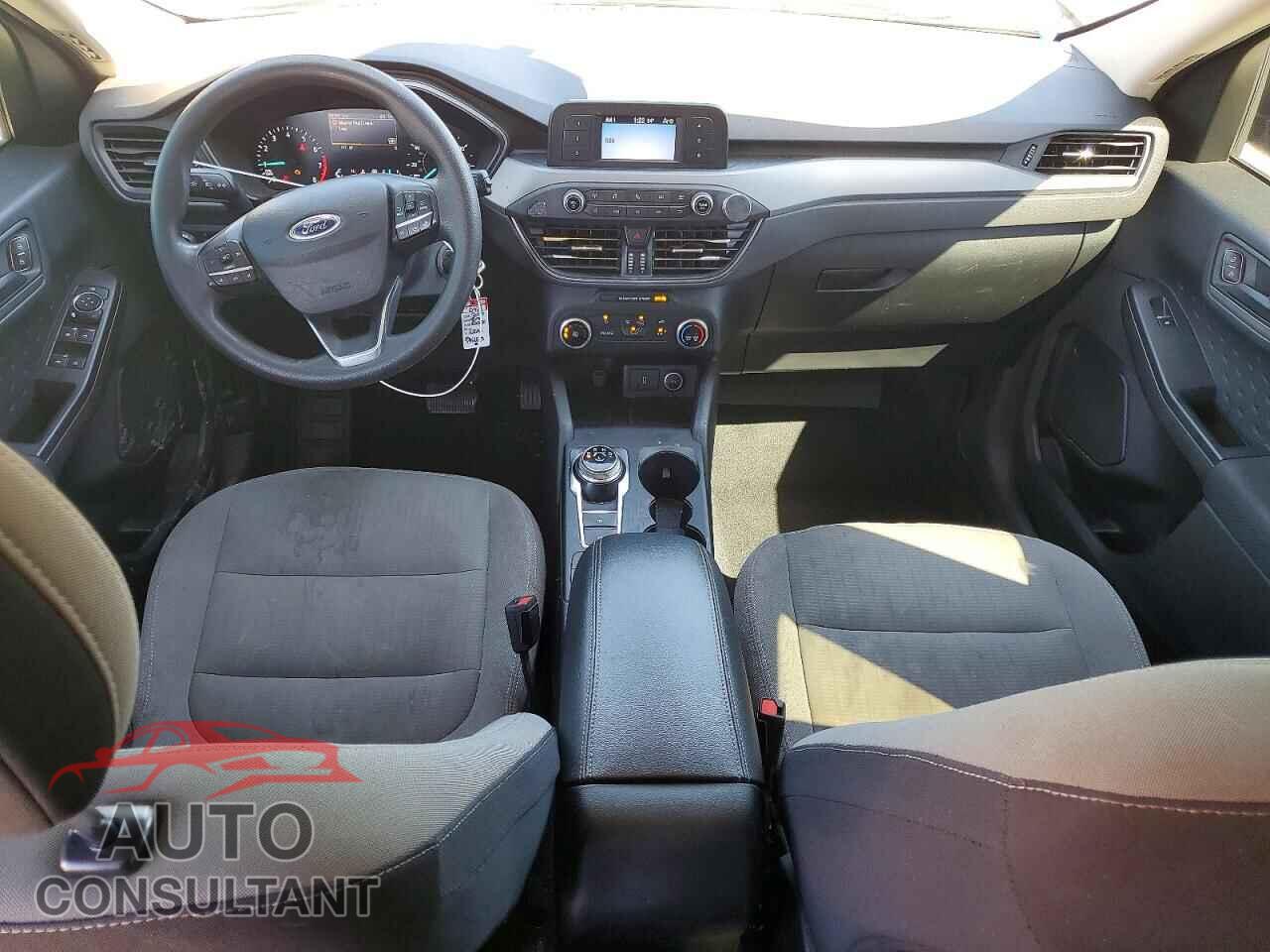 FORD ESCAPE 2020 - 1FMCU0F60LUA38415