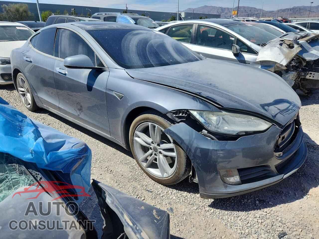 TESLA MODEL S 2013 - 5YJSA1CN4DFP08813