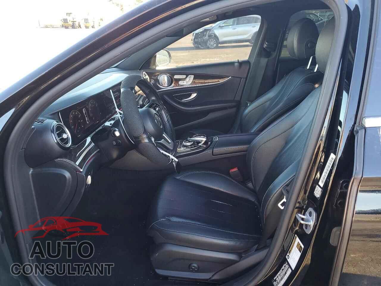 MERCEDES-BENZ E-CLASS 2020 - WDDZF8DB7LA750077