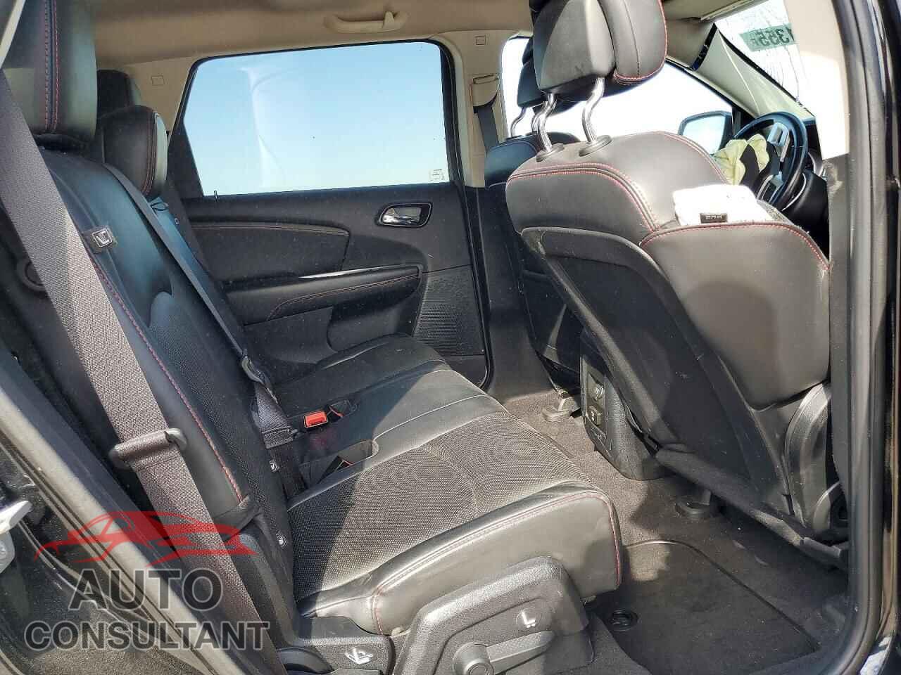 DODGE JOURNEY 2015 - 3C4PDCEG3FT578082