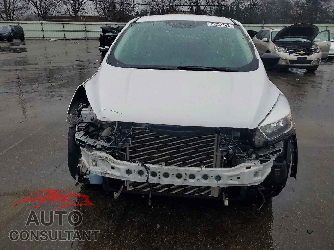 FORD ESCAPE 2017 - 1FMCU0F79HUB94419