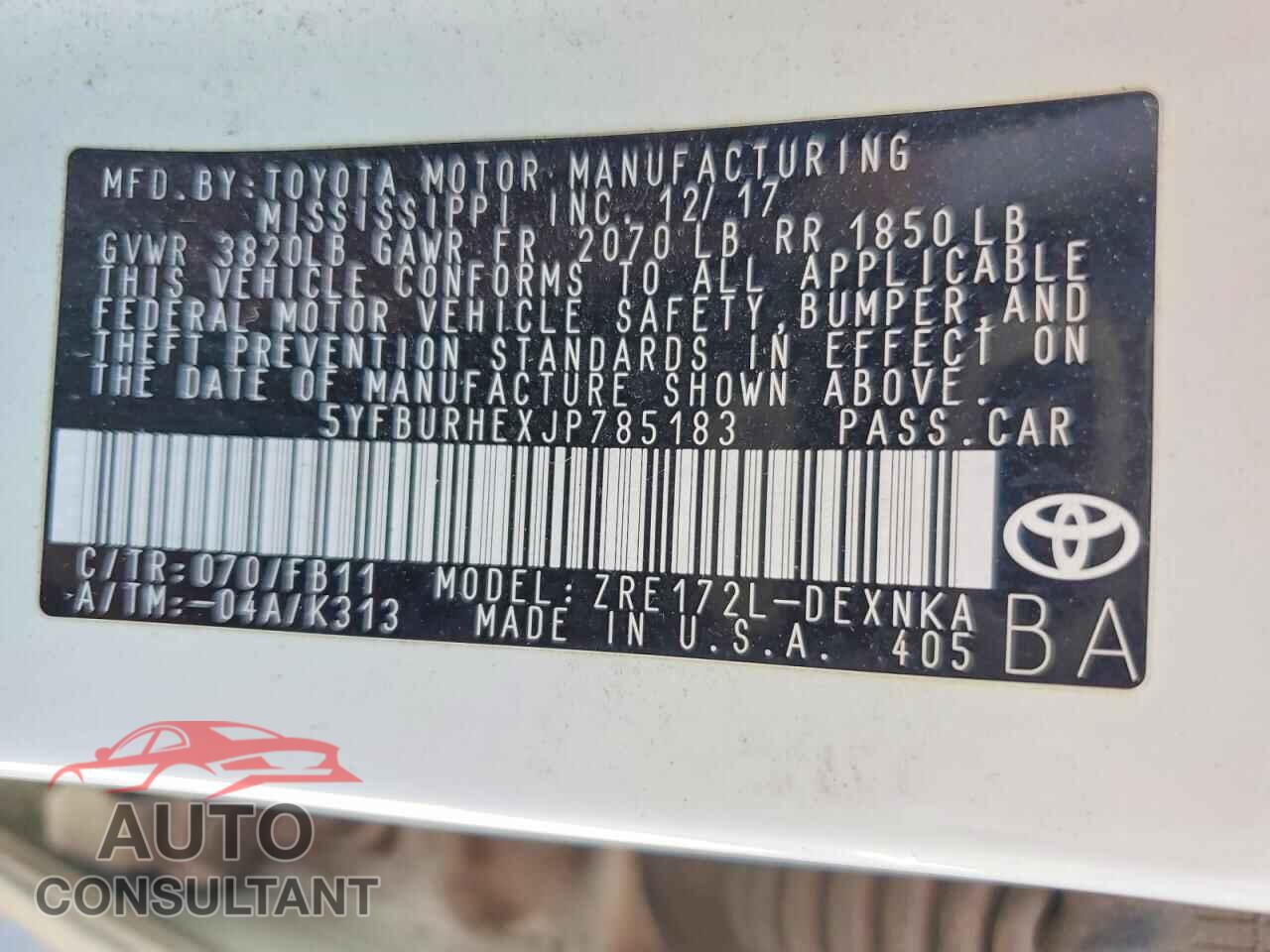 TOYOTA COROLLA 2018 - 5YFBURHEXJP785183