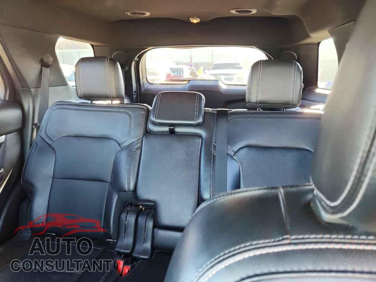 FORD EXPLORER 2018 - 1FM5K7F82JGB67230