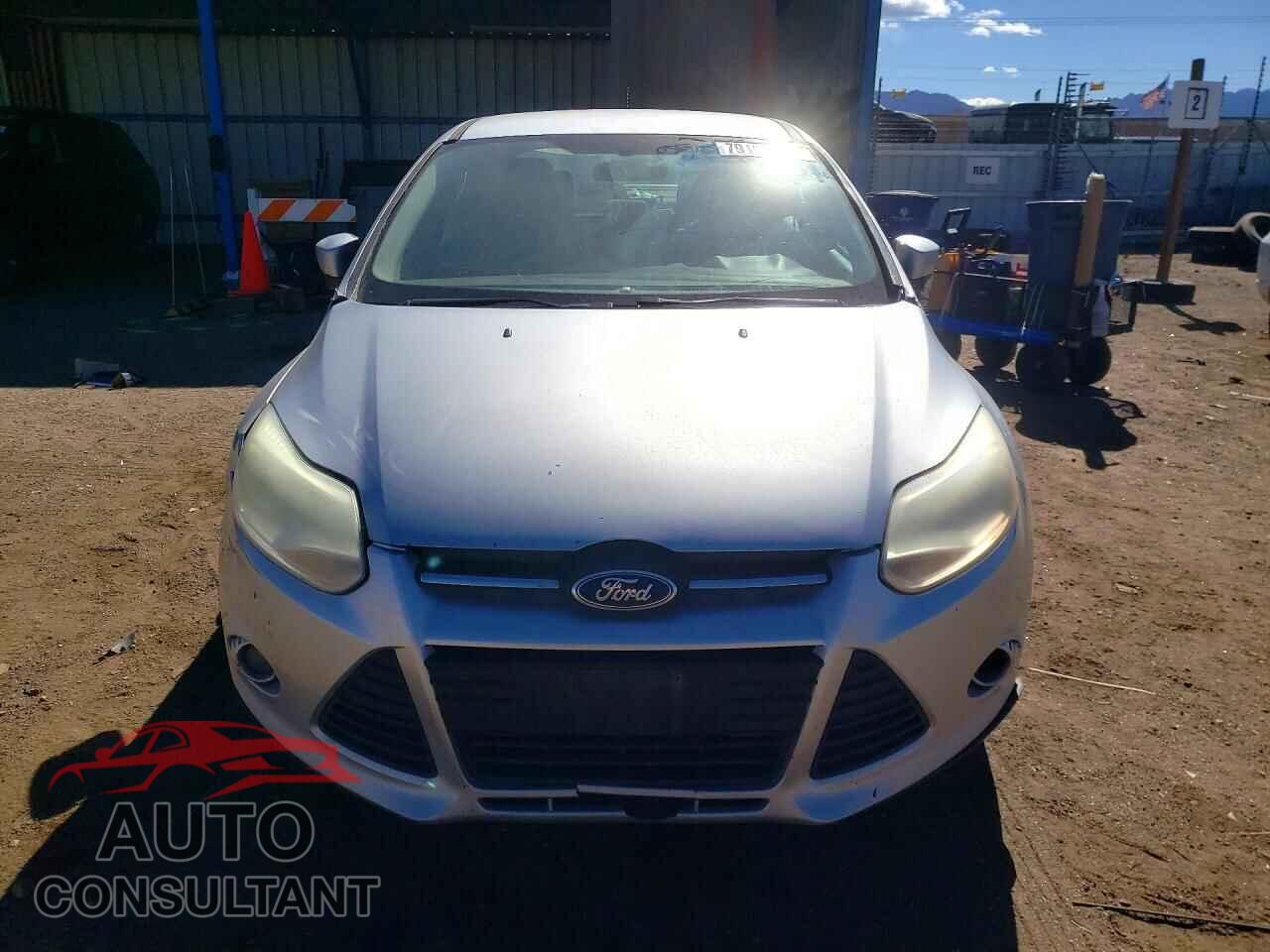 FORD FOCUS 2012 - 1FAHP3F26CL357345