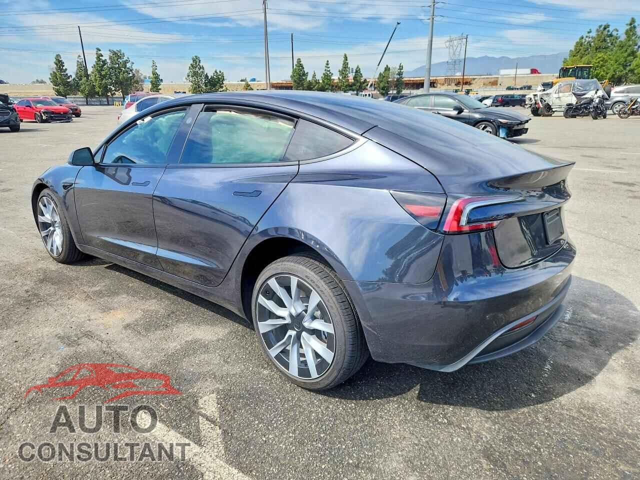 TESLA MODEL 3 2026 - 5YJ3E1EA5TF135101