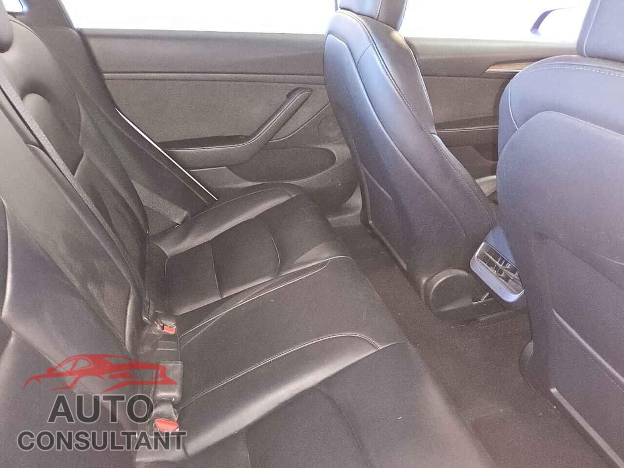 TESLA MODEL 3 2022 - 5YJ3E1EA6NF287794