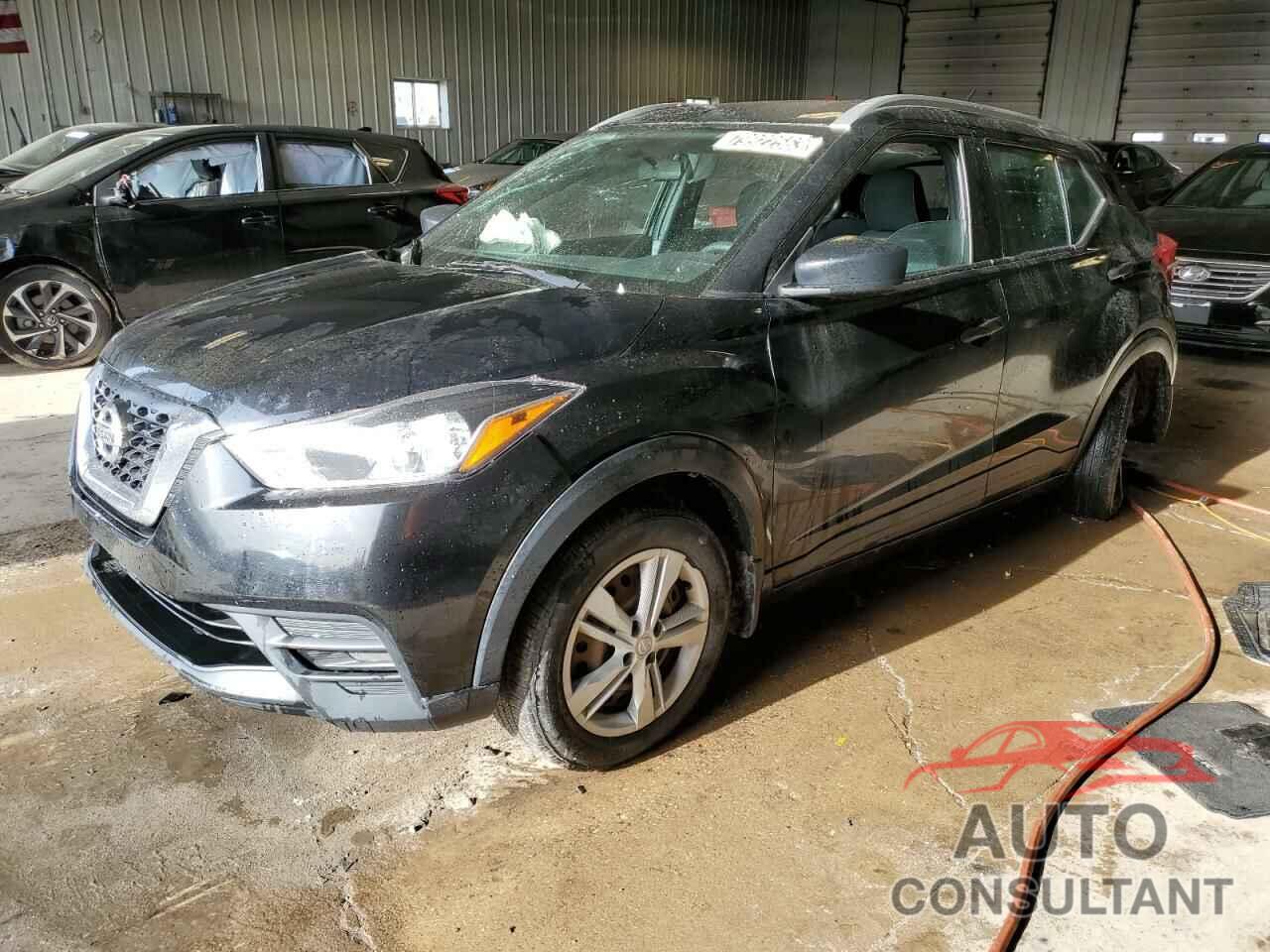 NISSAN KICKS 2018 - 3N1CP5CU8JL535458