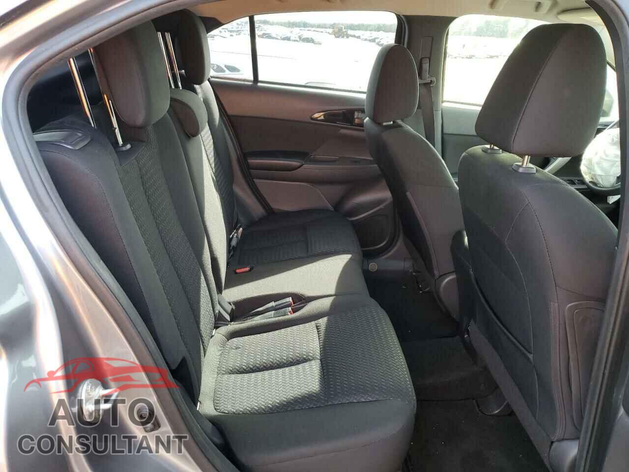 MITSUBISHI ECLIPSE 2019 - JA4AT3AA6KZ047031