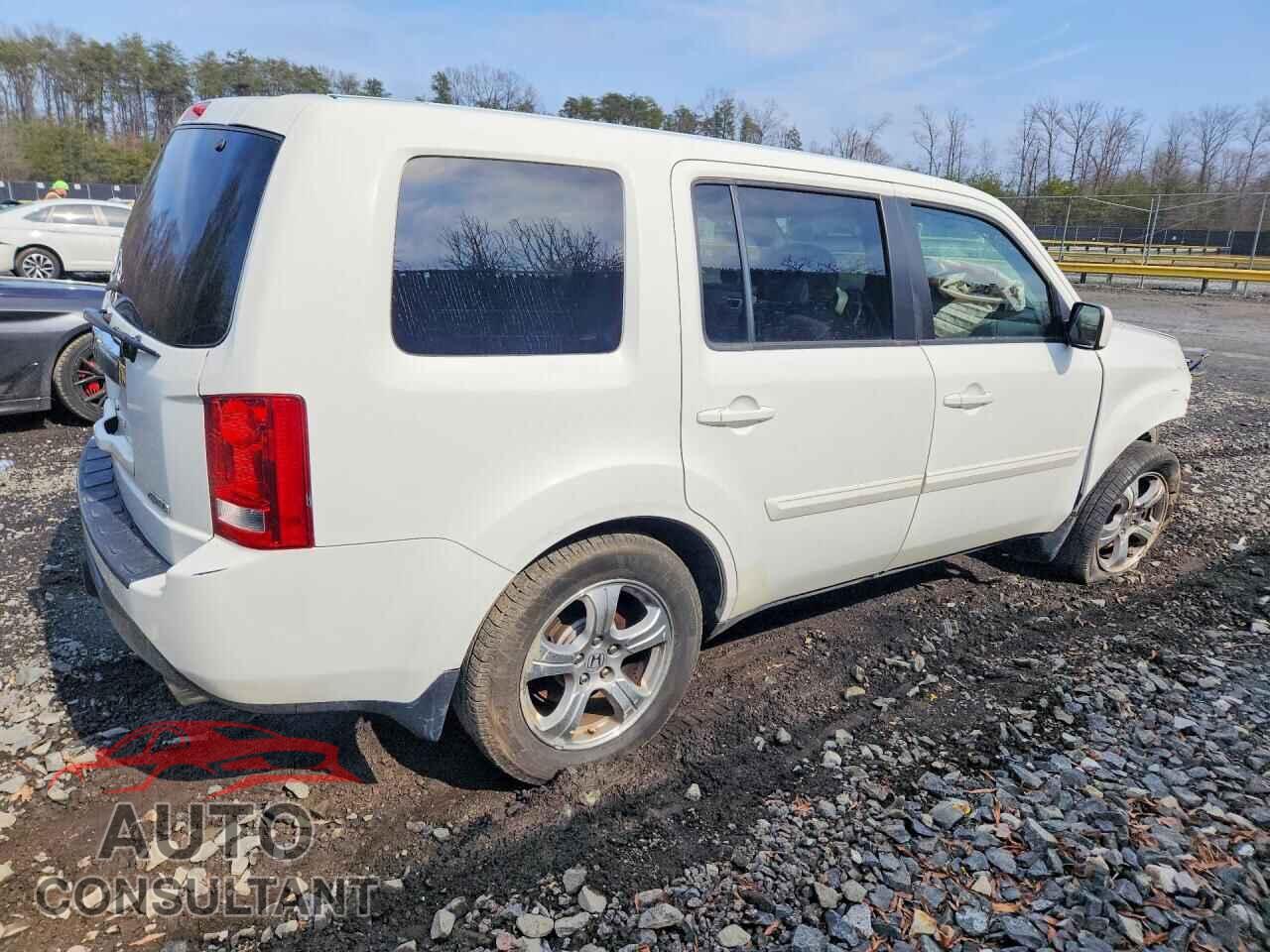 HONDA PILOT 2013 - 5FNYF4H52DB031914