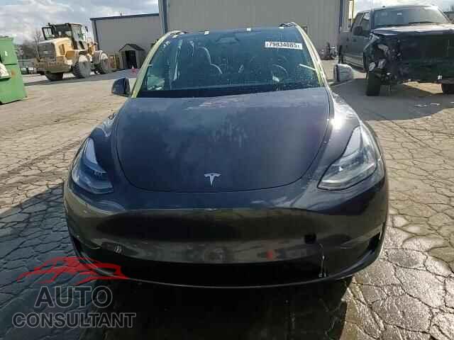 TESLA MODEL Y 2025 - 7SAYGDEEXSA363551