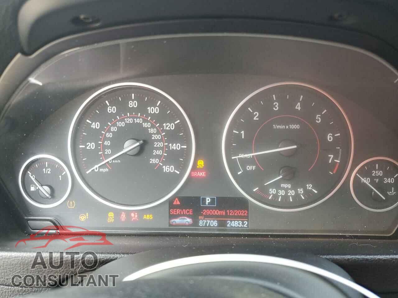 BMW 3 SERIES 2018 - WBA8B9C55JEE80842