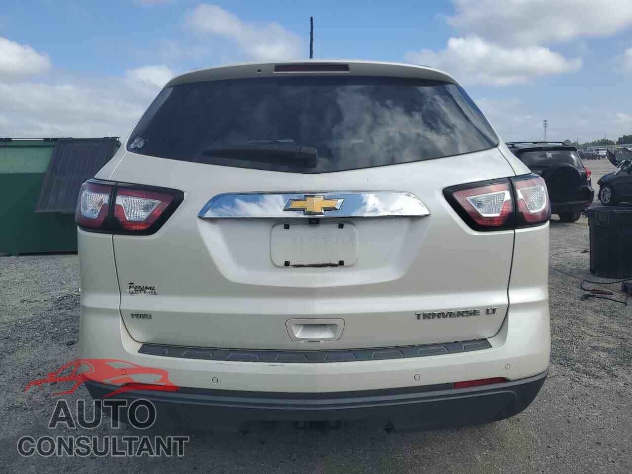 CHEVROLET TRAVERSE 2015 - 1GNKVHKD8FJ265512