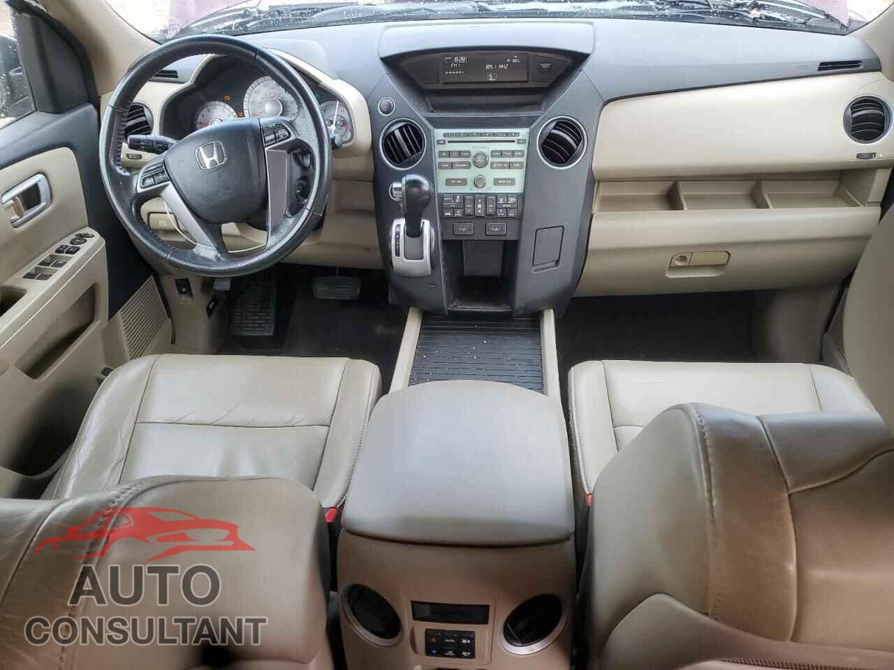 HONDA PILOT 2011 - 5FNYF4H50BB069364