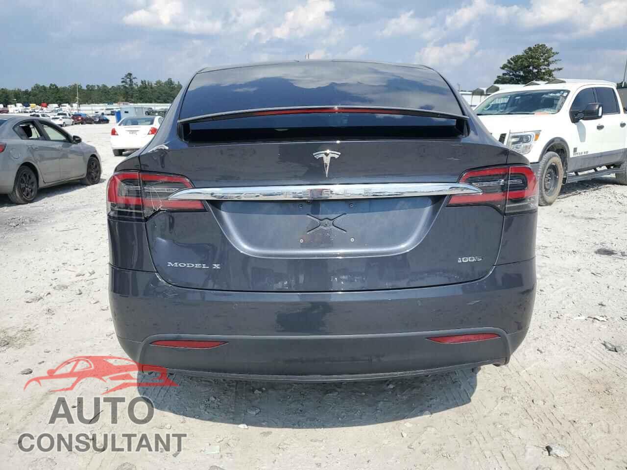 TESLA MODEL X 2017 - 5YJXCDE23HF044191