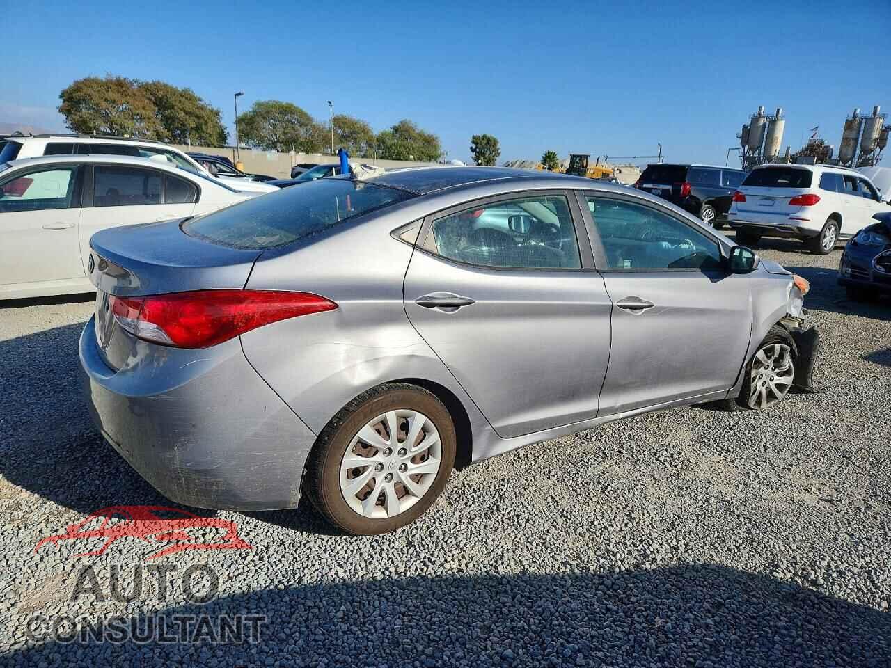 HYUNDAI ELANTRA 2012 - KMHDH4AE5CU302940