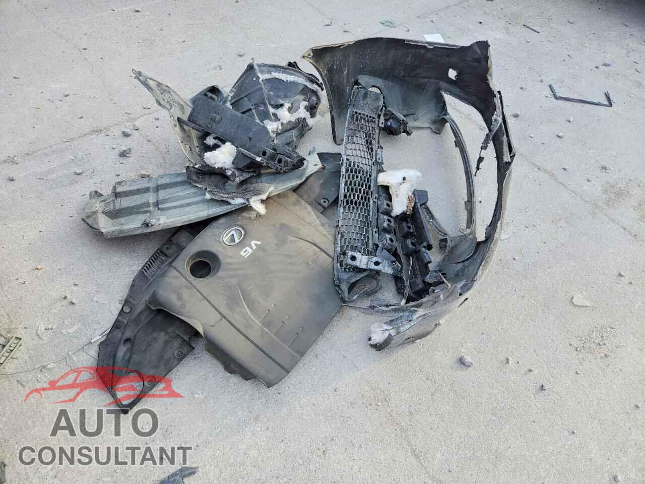 LEXUS IS 2012 - JTHCF5C22C5057019