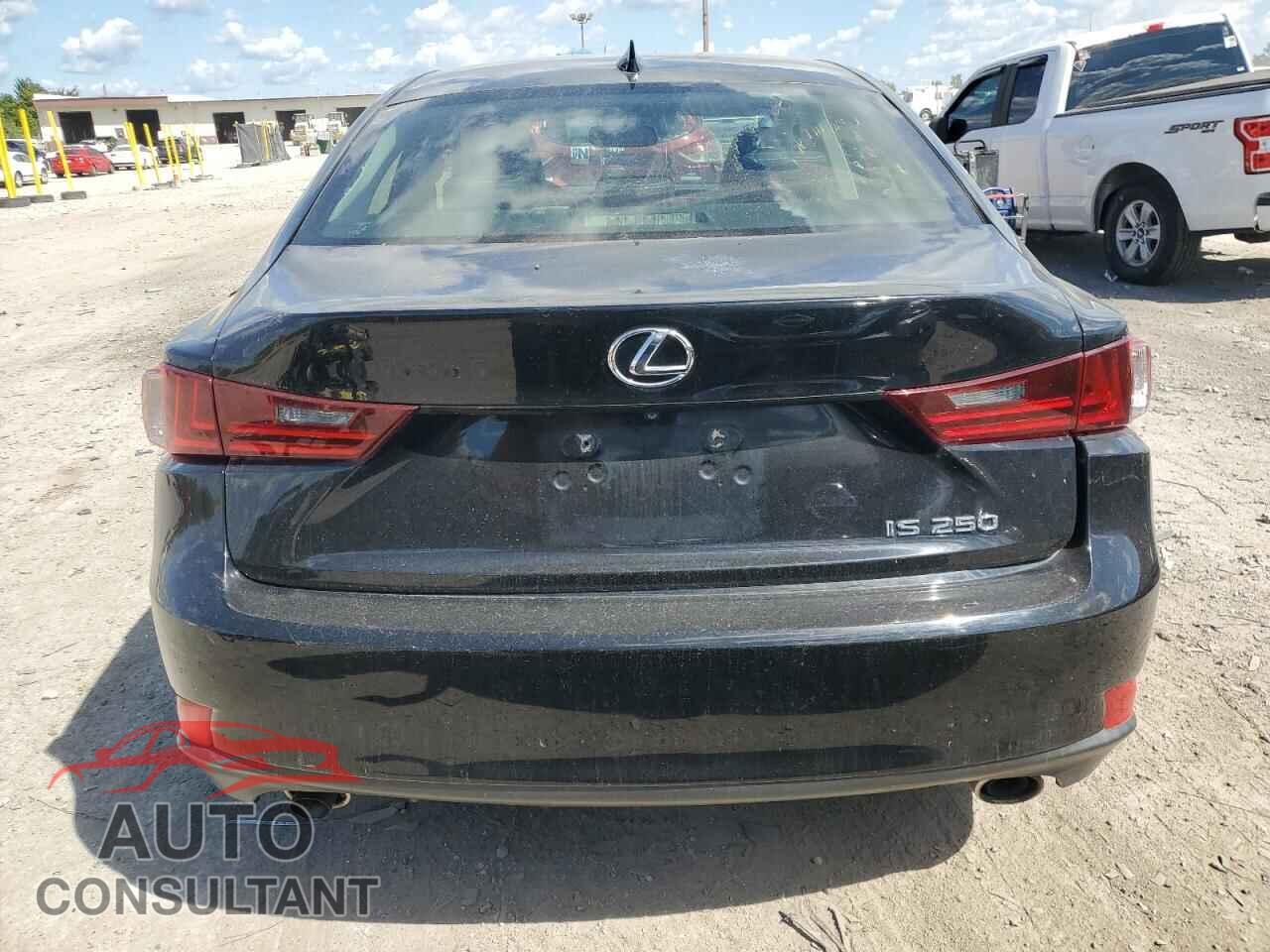 LEXUS IS 2014 - JTHBF1D22E5036306