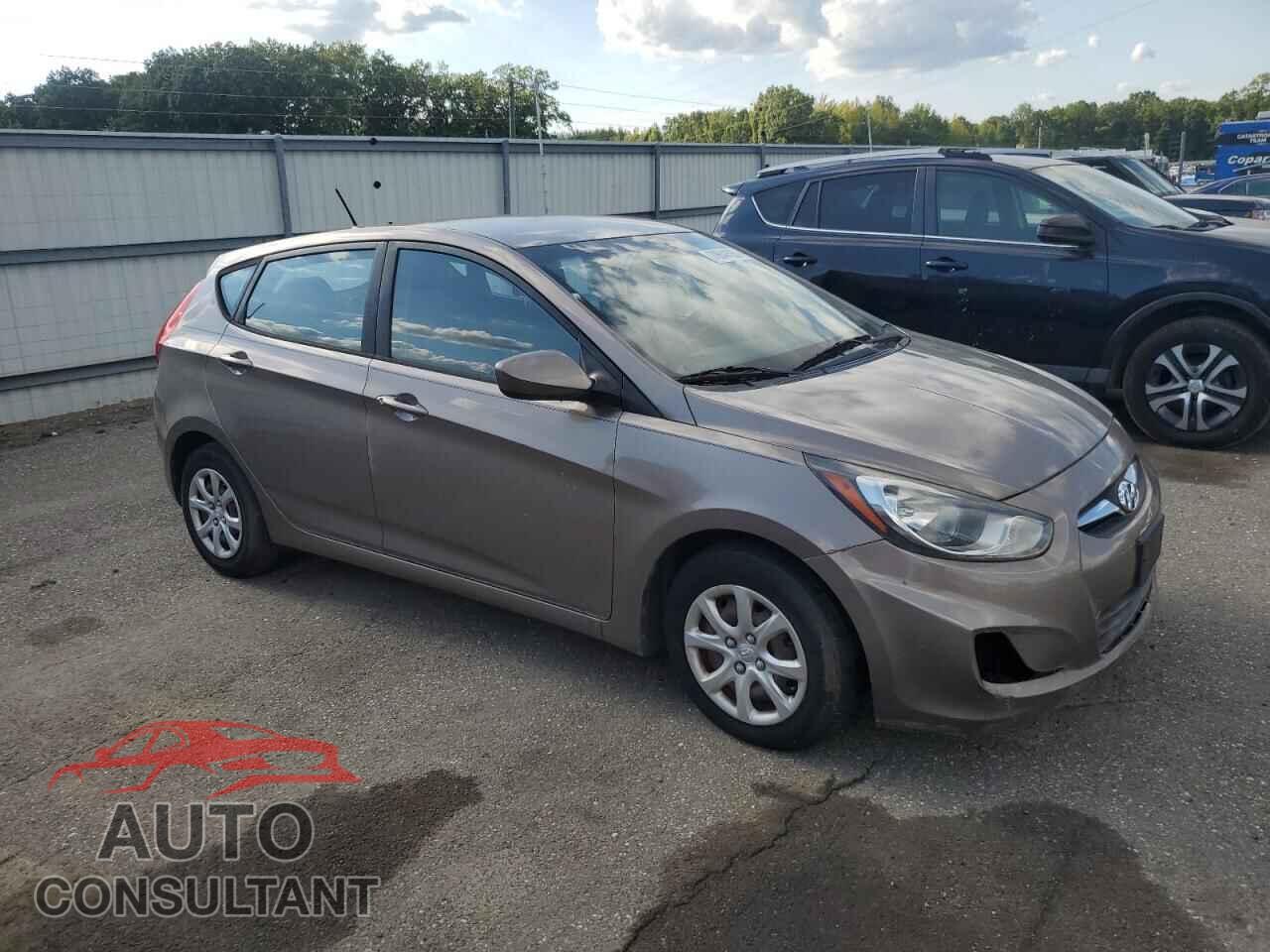HYUNDAI ACCENT 2012 - KMHCT5AE4CU011829
