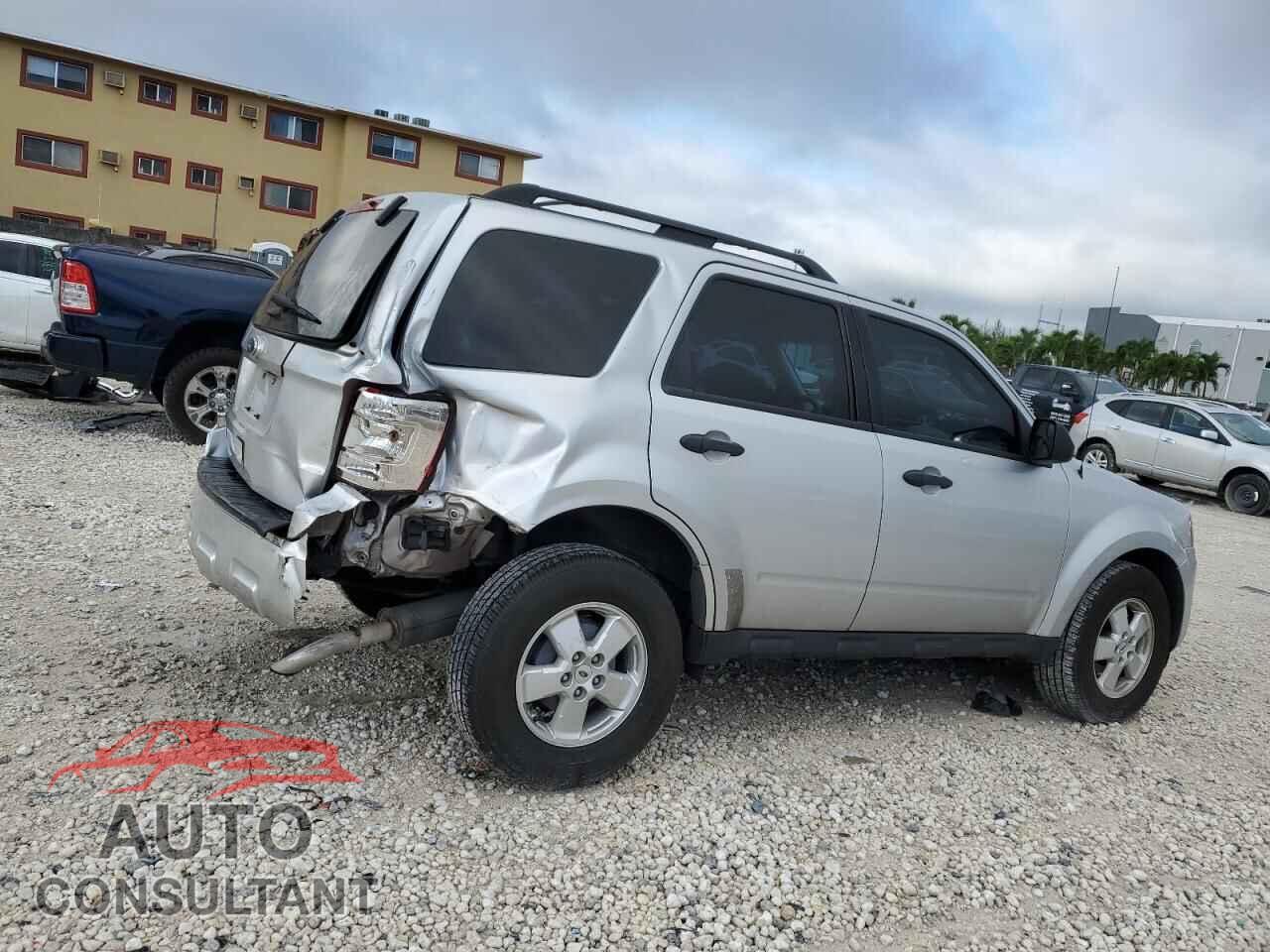 FORD ESCAPE 2011 - 1FMCU0C78BKC60109
