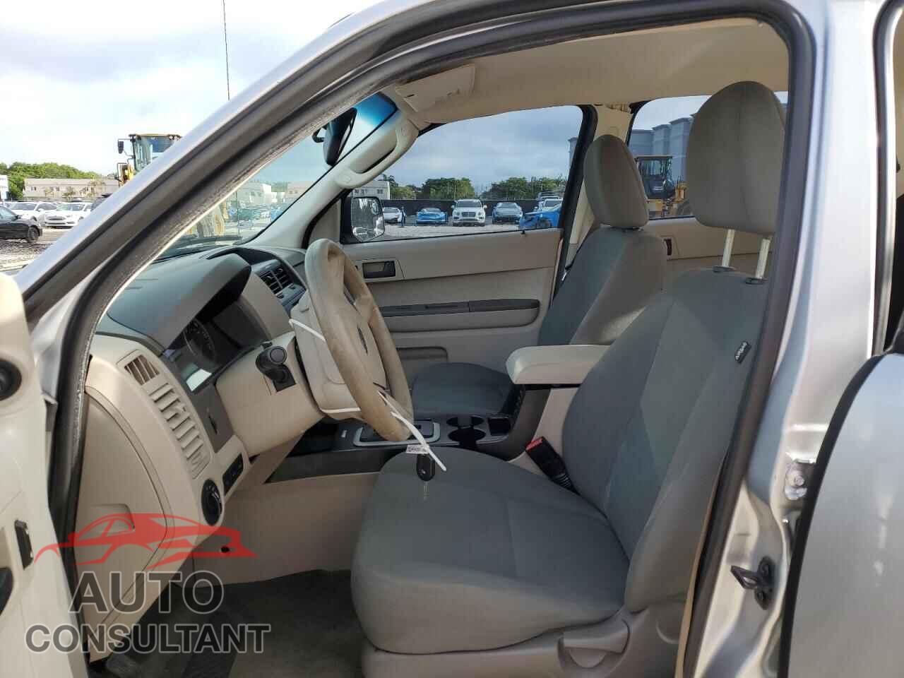 FORD ESCAPE 2011 - 1FMCU0C78BKC60109