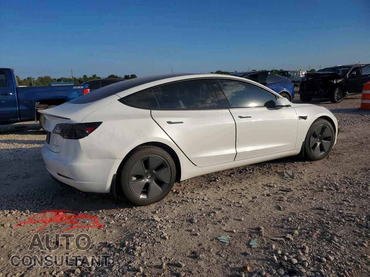 TESLA MODEL 3 2022 - 5YJ3E1EB8NF193277