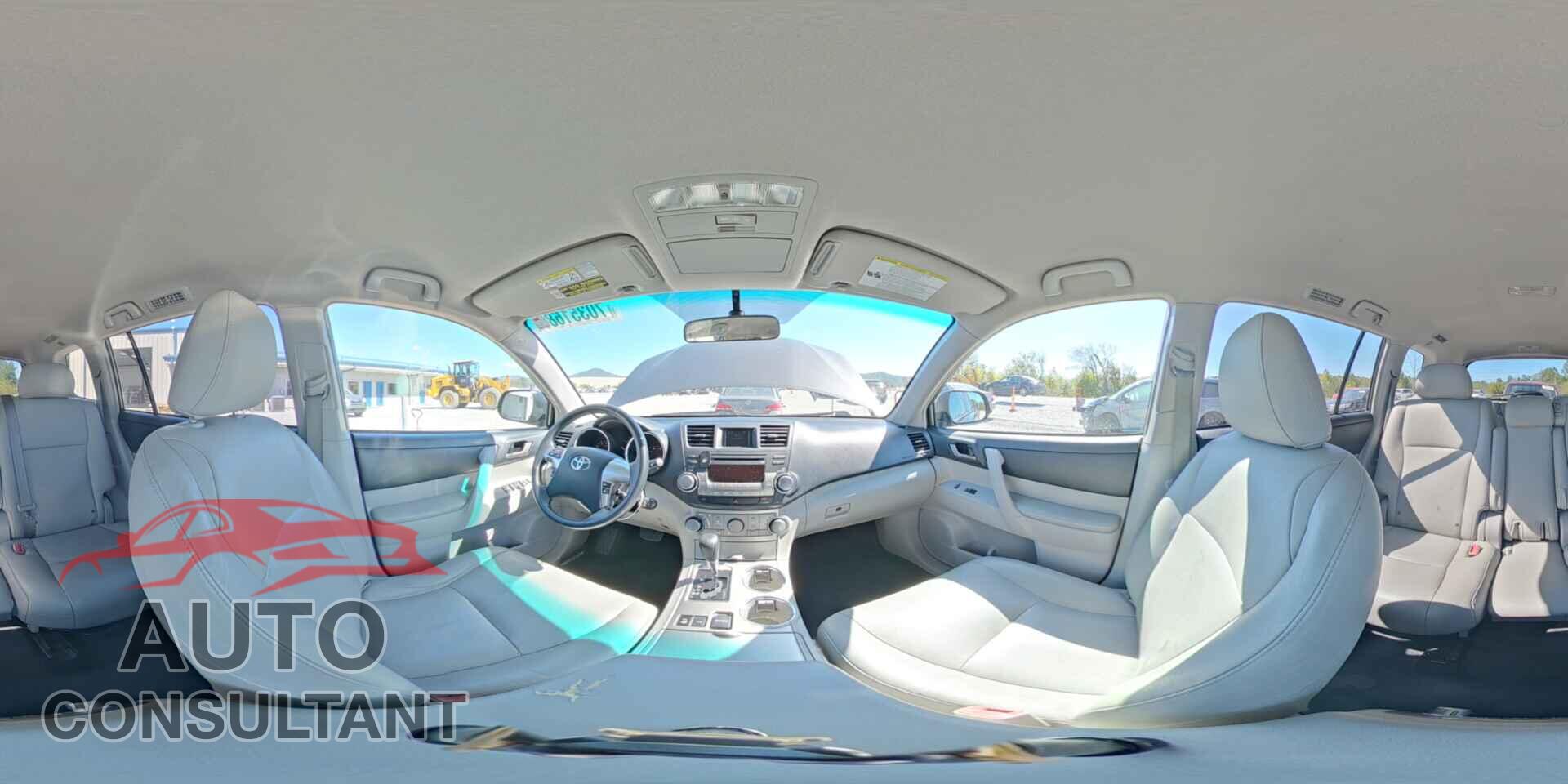 TOYOTA HIGHLANDER 2011 - 5TDBK3EH8BS060871