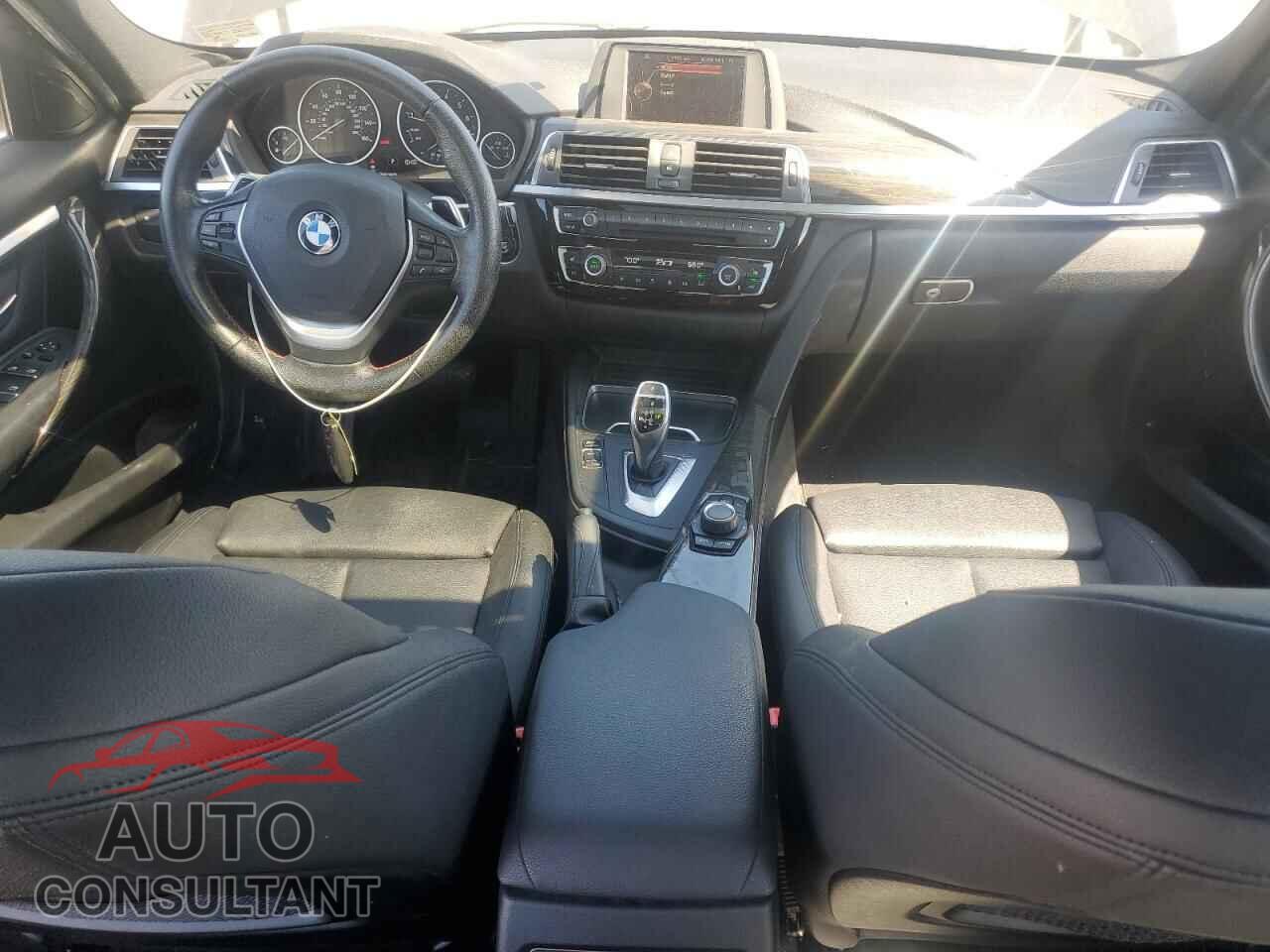 BMW 3 SERIES 2016 - WBA8E3G50GNU01484