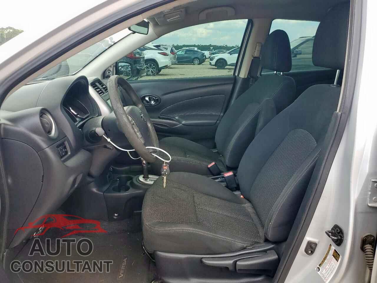 NISSAN VERSA 2017 - 3N1CN7AP3HL852704