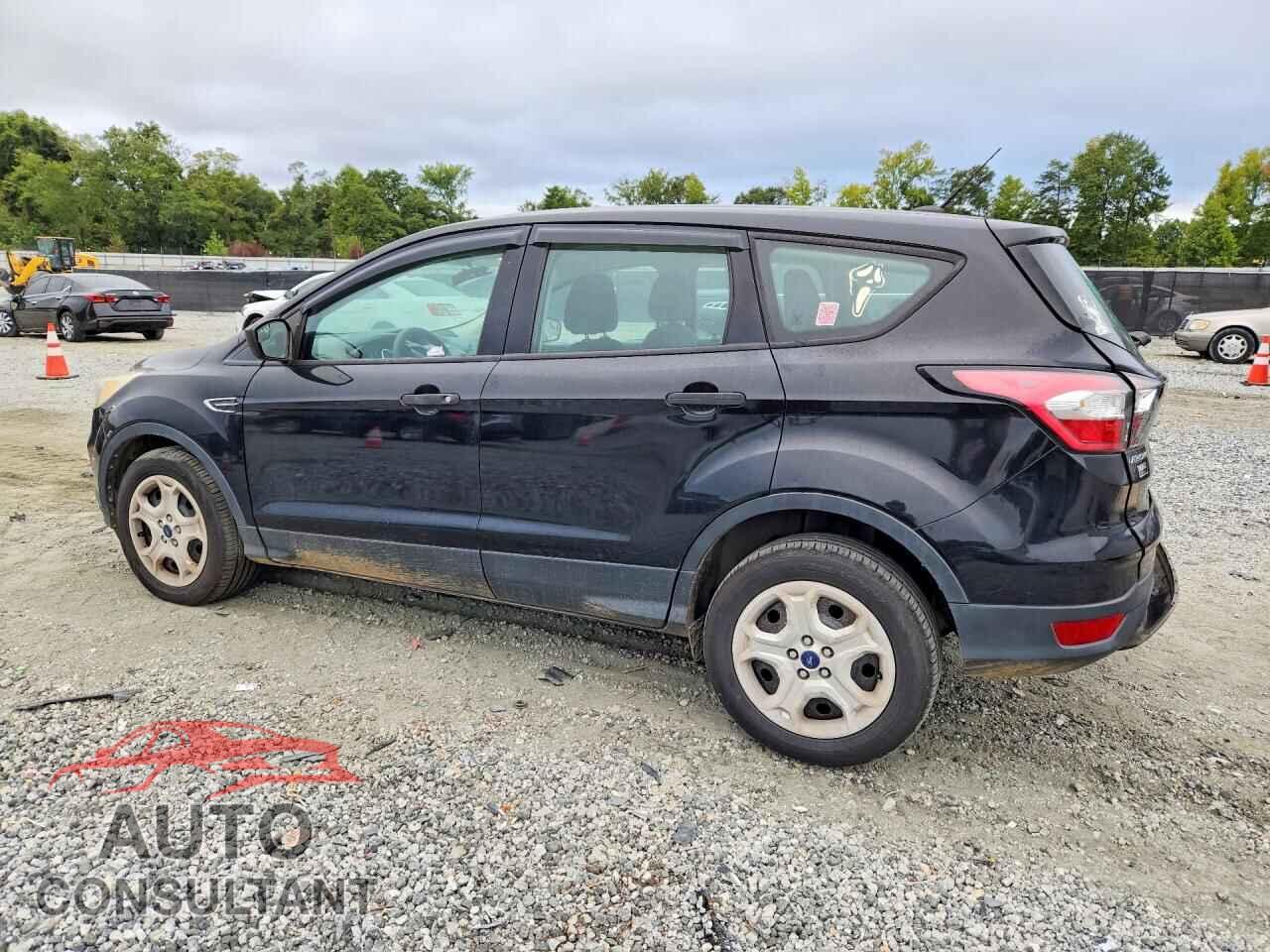FORD ESCAPE 2017 - 1FMCU0F71HUC42964